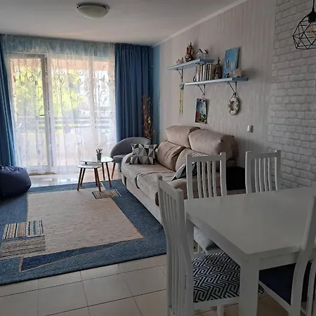 Harmony Hills F35 Garden & Pool View Апартаменты *
