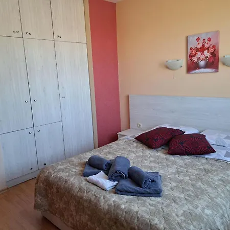Harmony Hills F35 Garden & Pool View Апартаменты