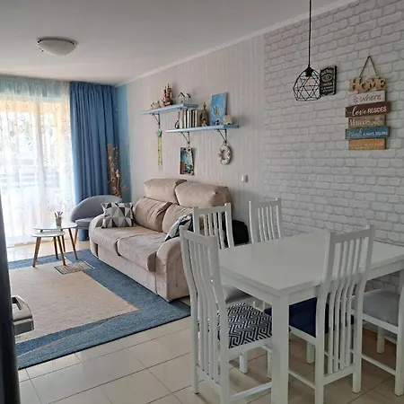 Harmony Hills F35 Garden & Pool View Апартаменты Рогачево